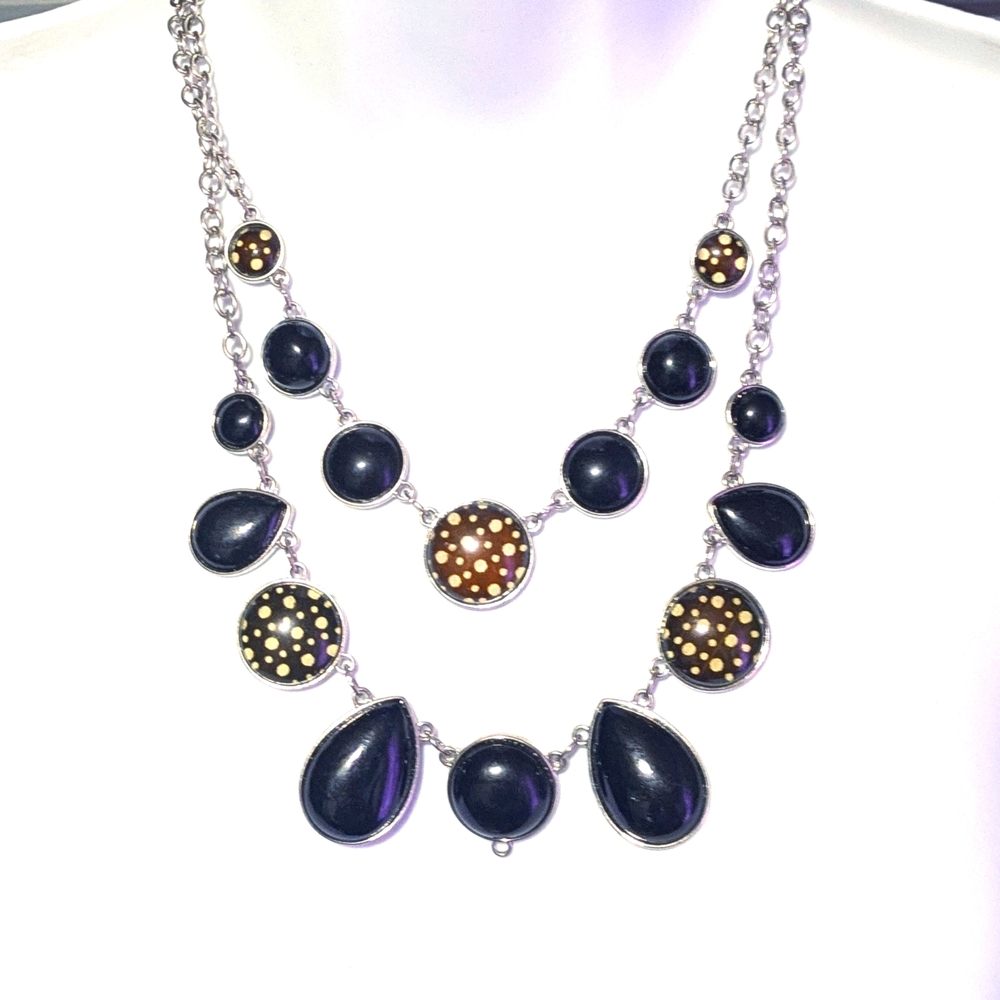 Elegant Black and Gold Statement Necklace